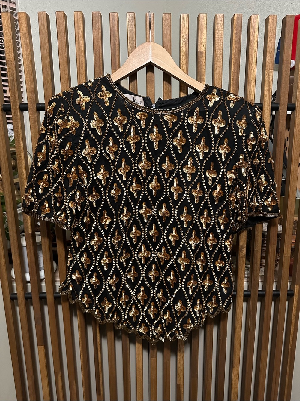 VTG Laurence Kazar Black Gold Sequin Beaded Silk Blouse Scallop Hem Party Top